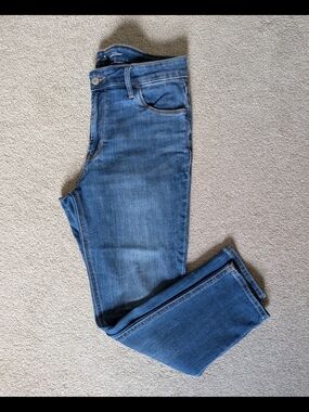 Old Navy High-Rise Skinny Jeans